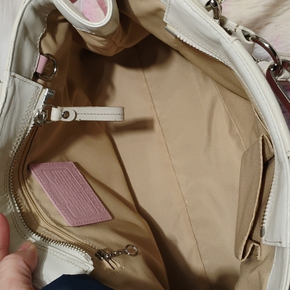 FIRM PRICE! Coach Pink & White Hampton Leather Small/Medium Y2K Satchel Bag - Picture 11 of 13